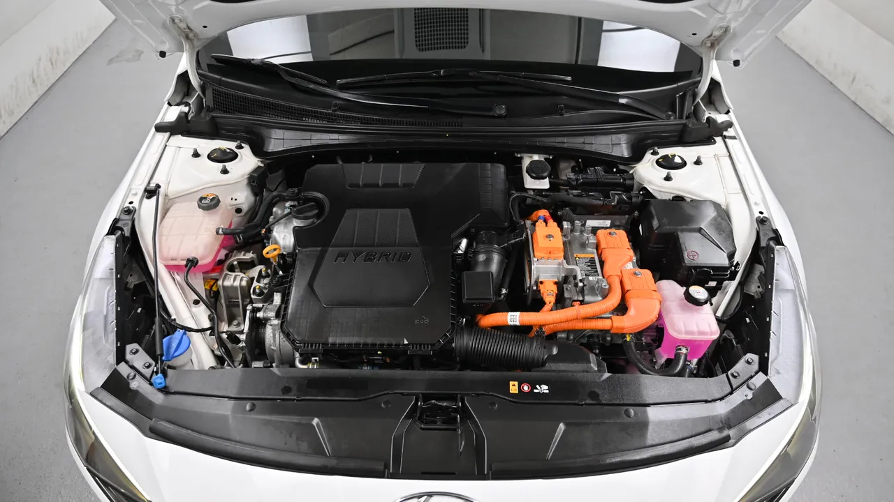 Hyundai Avante — miniaturë 6