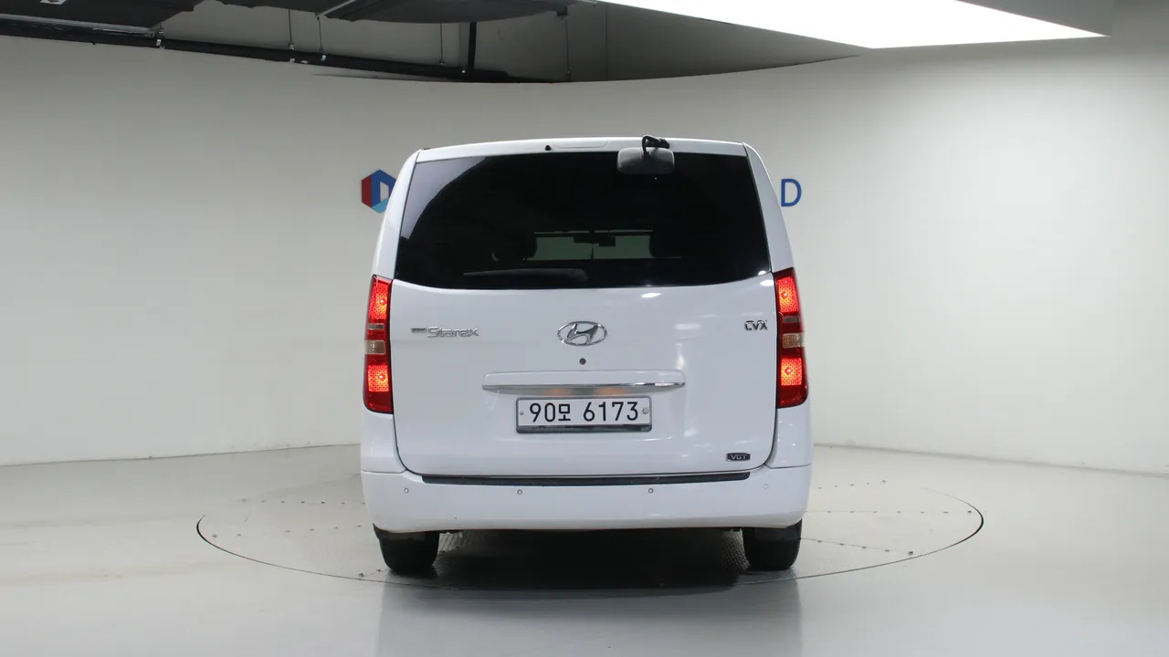 Hyundai Starex — miniaturë 4