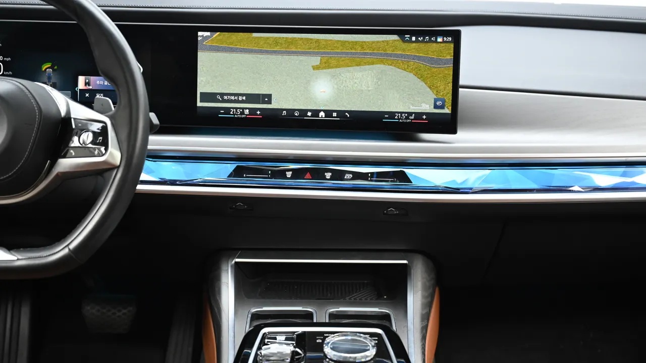 BMW 7er — miniaturë 14
