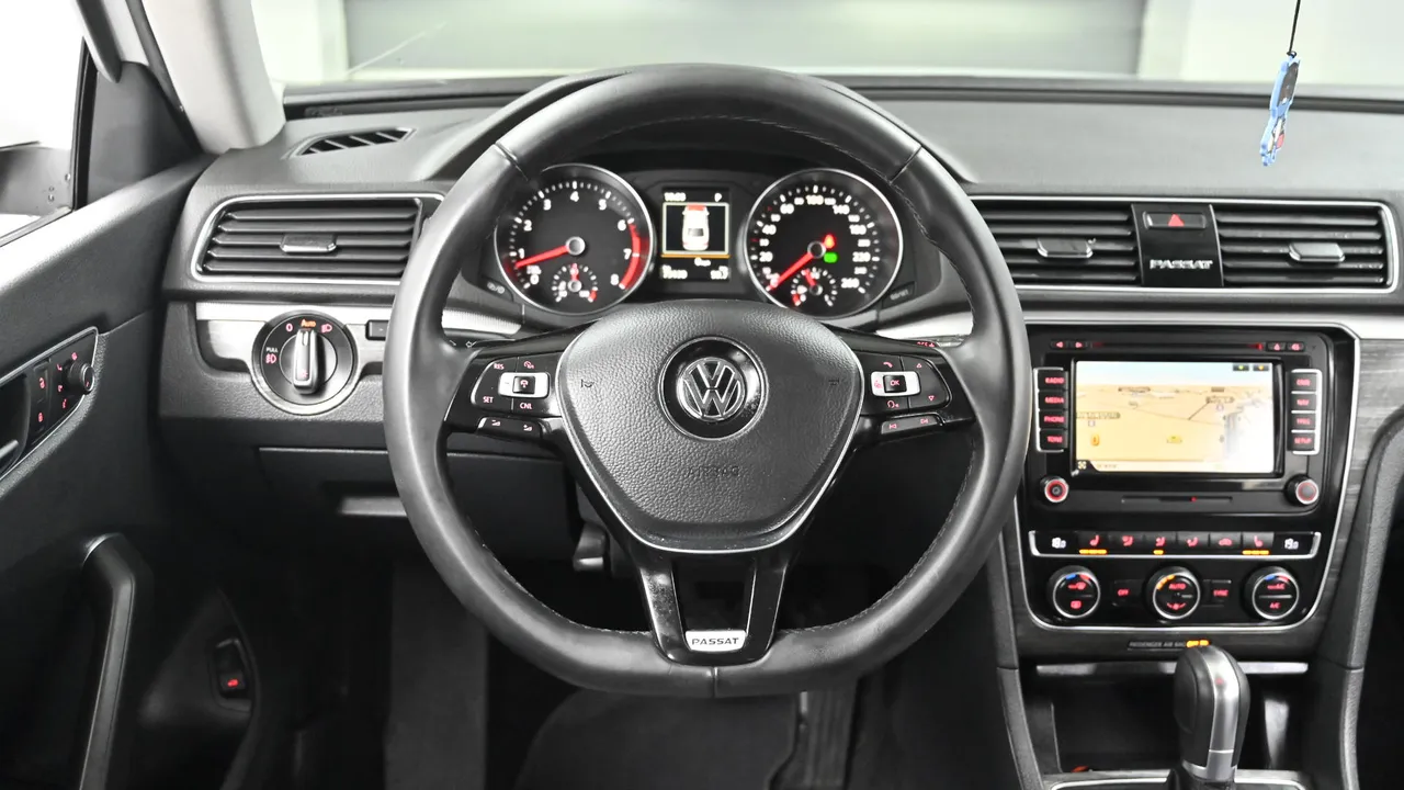 Volkswagen Passat — miniaturë 13