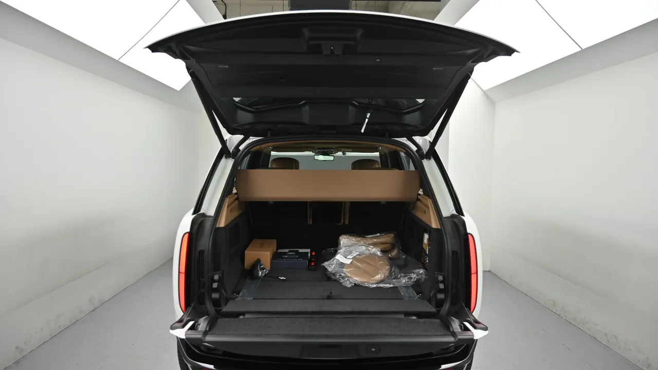 Land Rover Range Rover — miniaturë 28