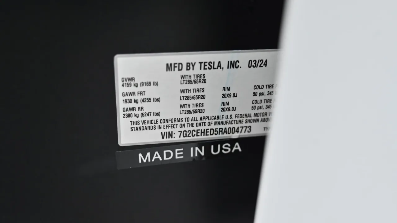 Tesla Cybertruck — miniaturë 20