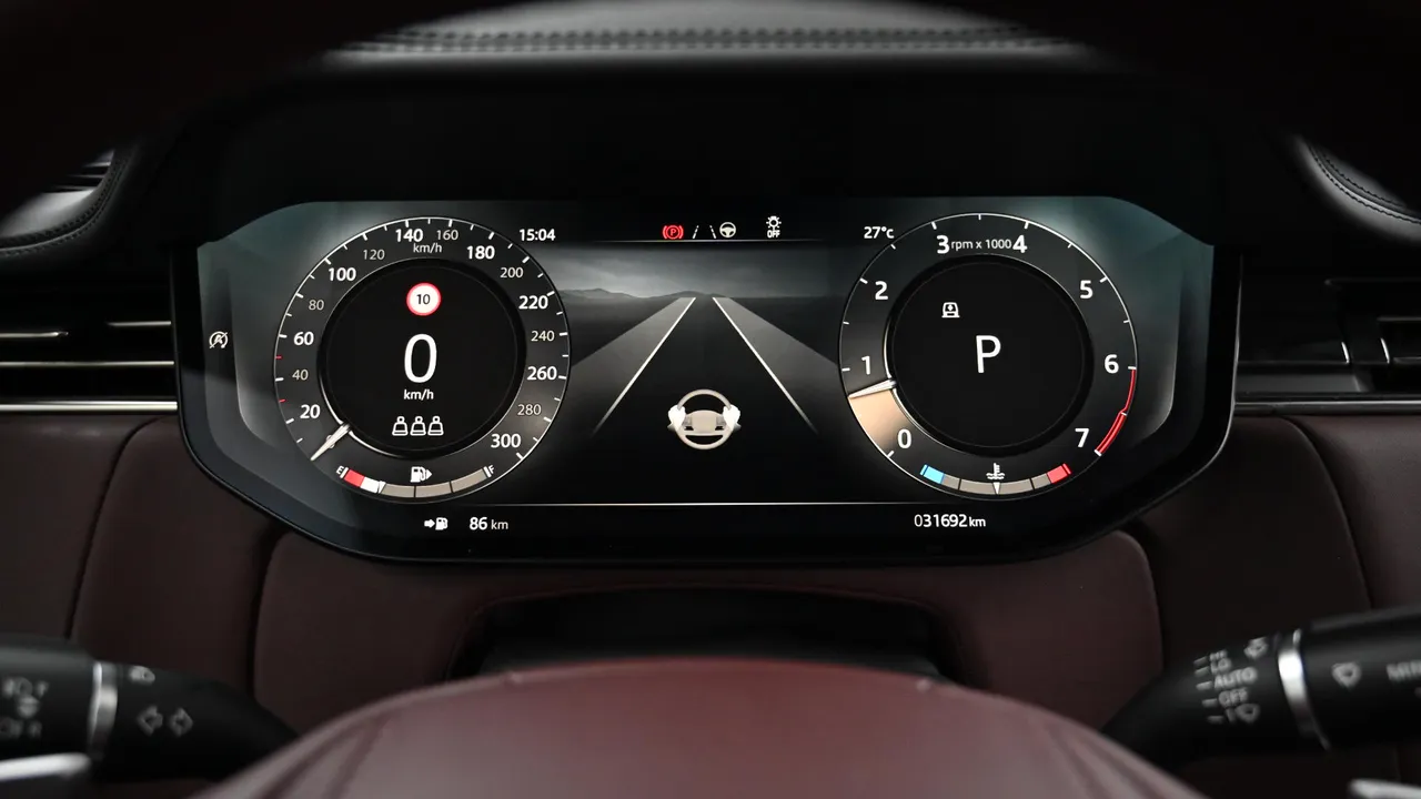 Land Rover Range Rover — miniaturë 8