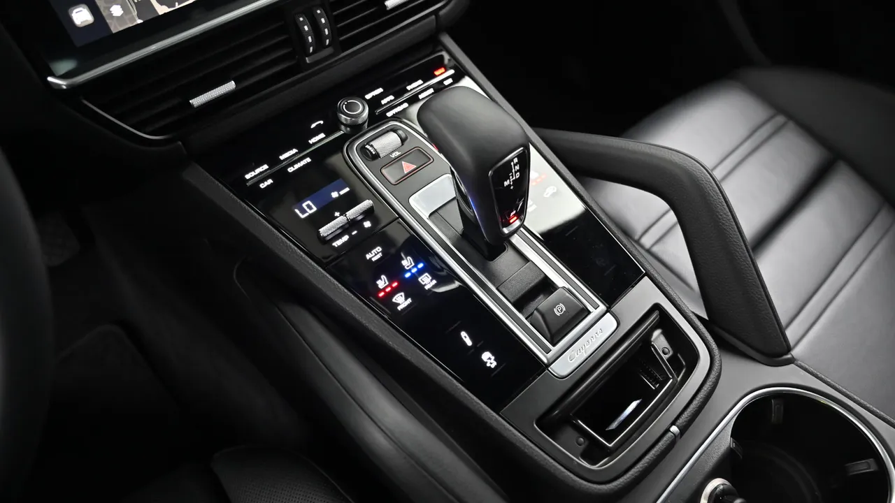 Porsche Cayenne — miniaturë 9