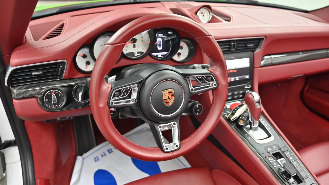 Porsche 911 — miniaturë 13