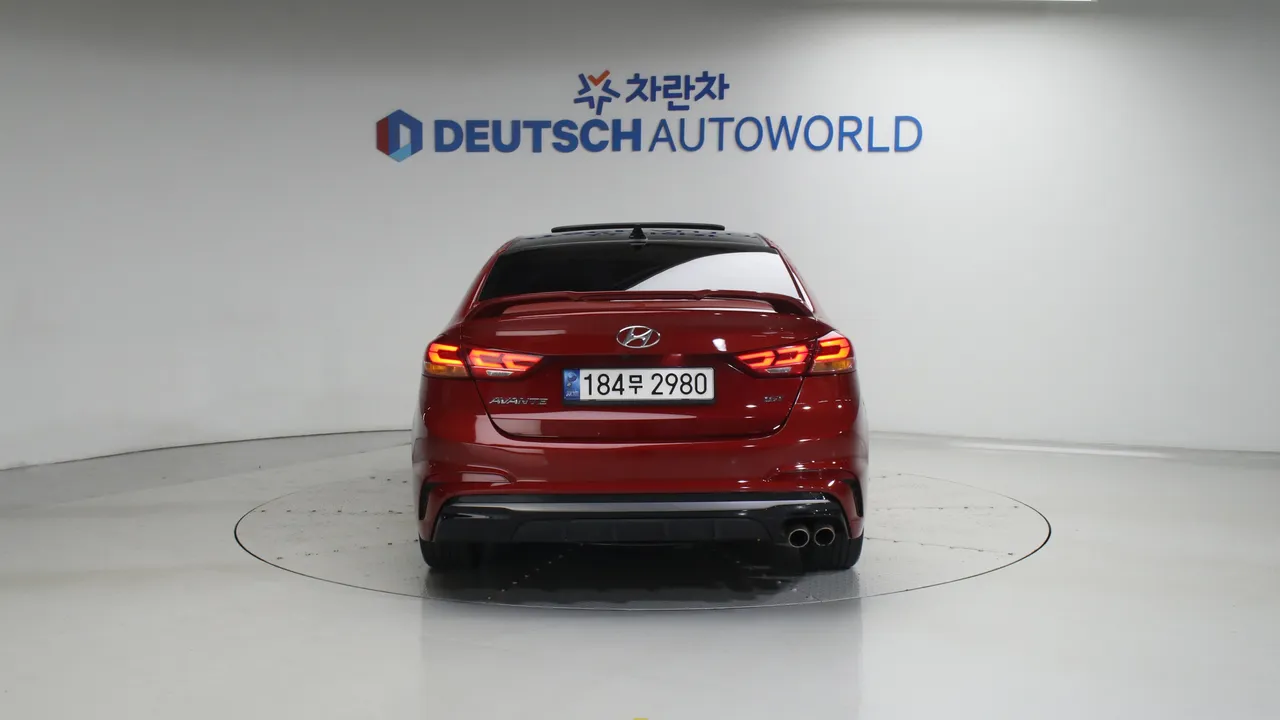 Hyundai Avante — miniaturë 4