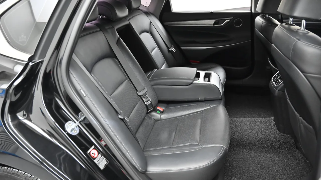 Hyundai Grandeur — miniaturë 12