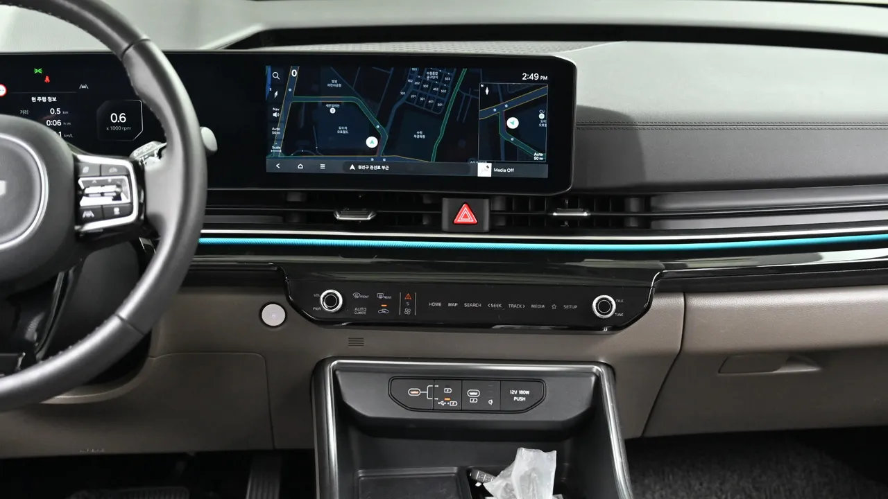 Kia Carnival — miniaturë 14