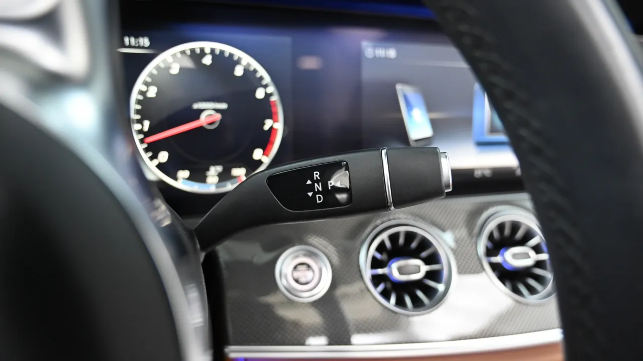 Mercedes-Benz E-klasse — miniaturë 9