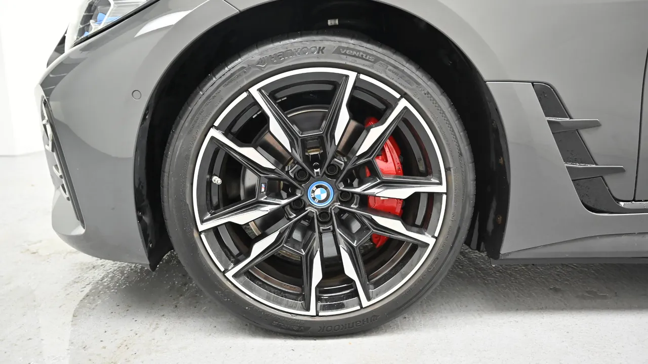 BMW i4 — miniaturë 5