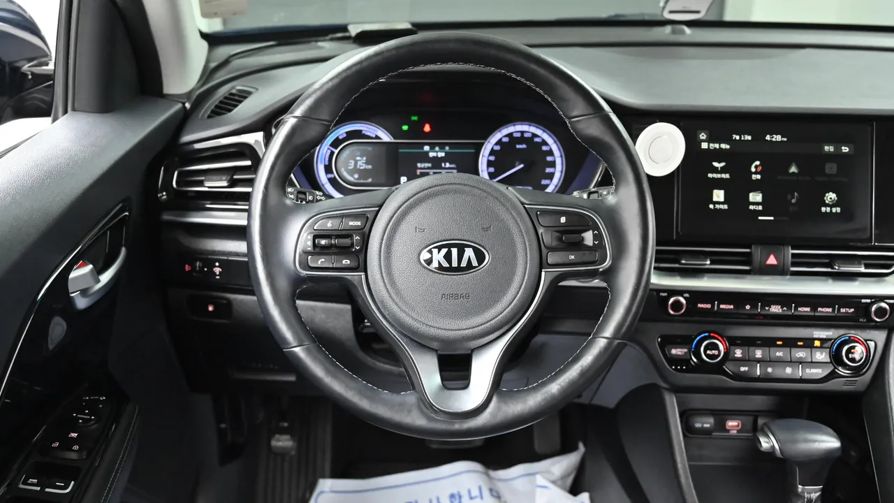 Kia Niro — miniaturë 13