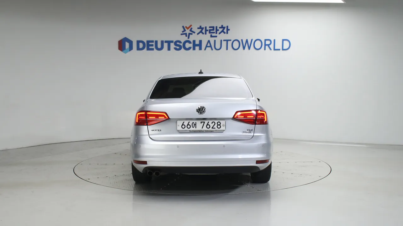 Volkswagen Jetta — miniaturë 4