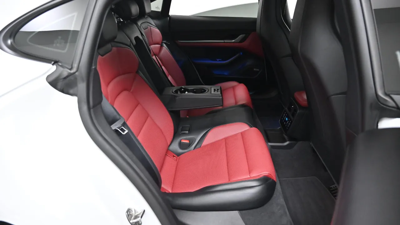 Porsche Taycan — miniaturë 21