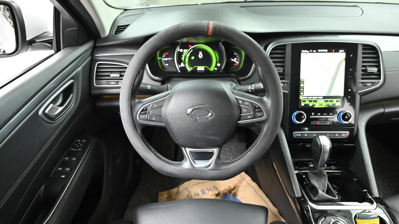 Renault Samsung SM6 — miniaturë 13