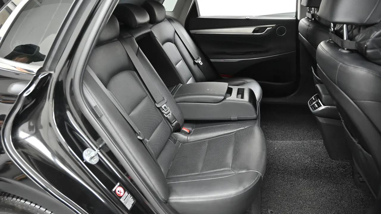 Hyundai Grandeur — miniaturë 12