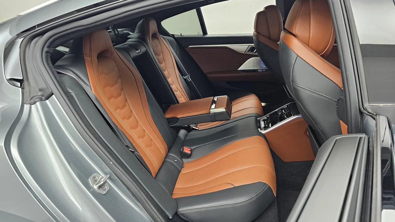 BMW 8er — miniaturë 12