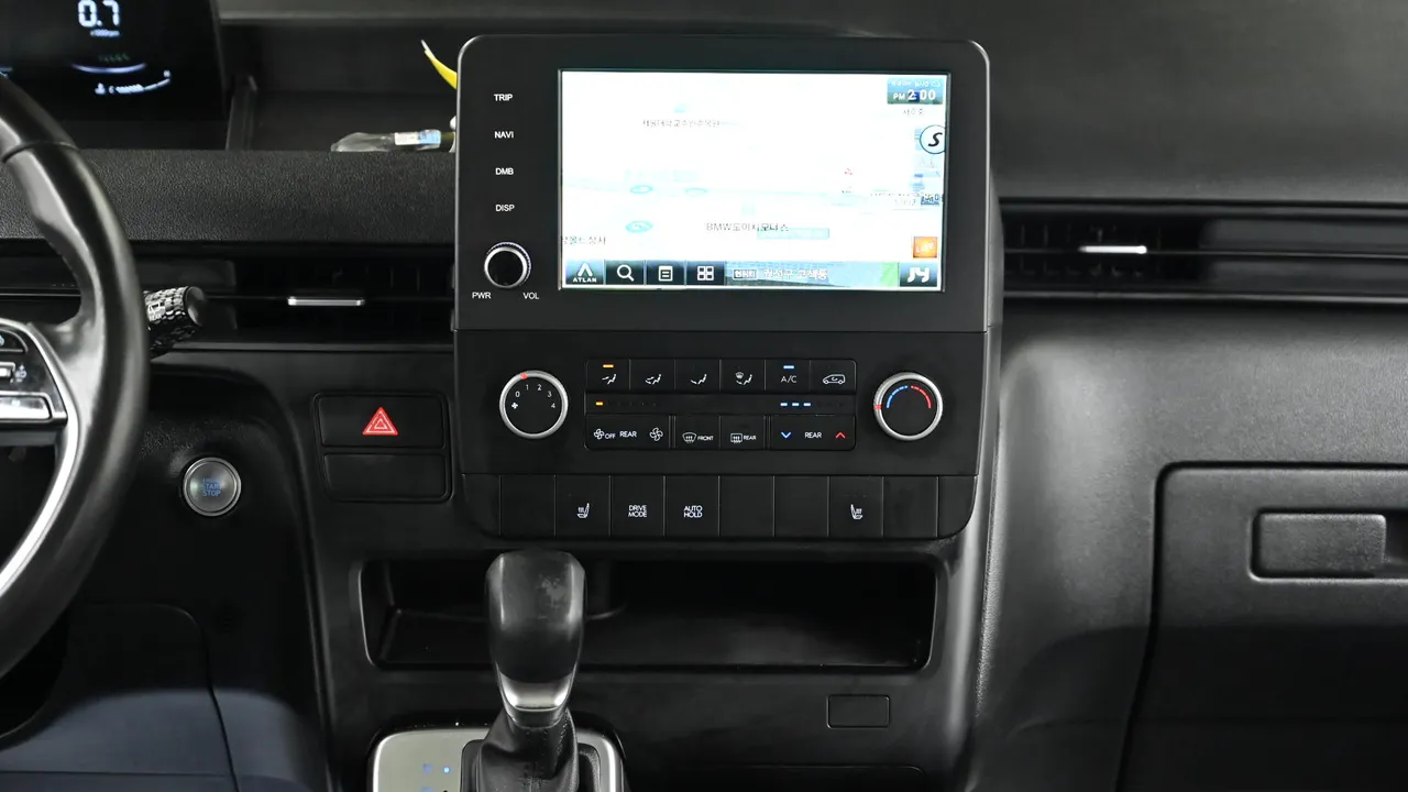 Hyundai Staria — miniaturë 23