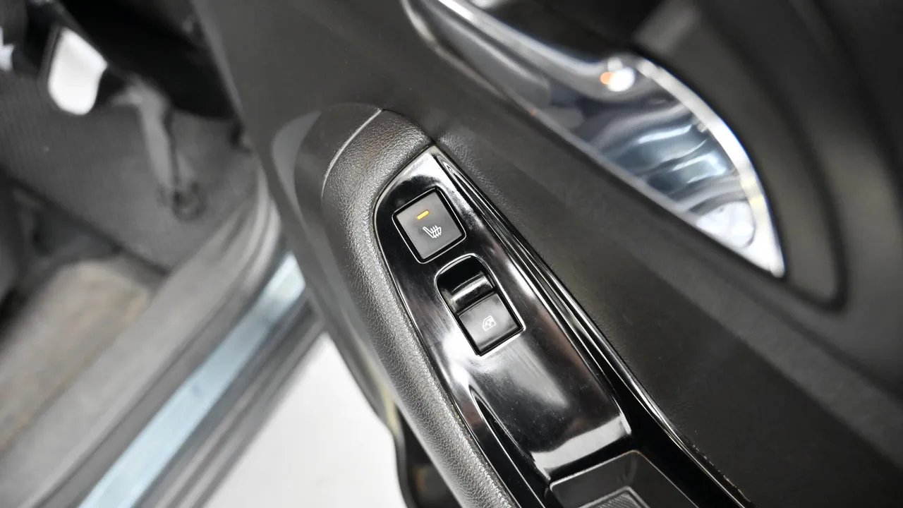 Chevrolet Orlando — miniaturë 25
