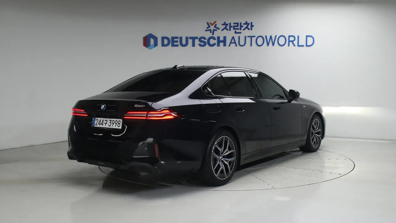 BMW 5er — miniaturë 2