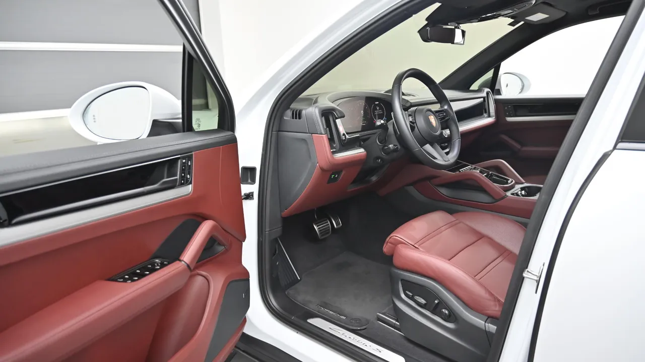 Porsche Cayenne — miniaturë 11