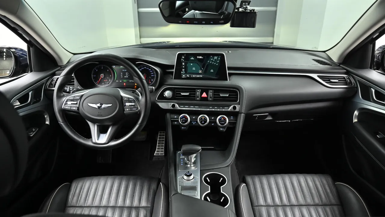 Genesis G70 — miniaturë 7