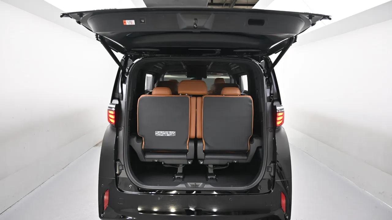 Toyota Alphard — miniaturë 19