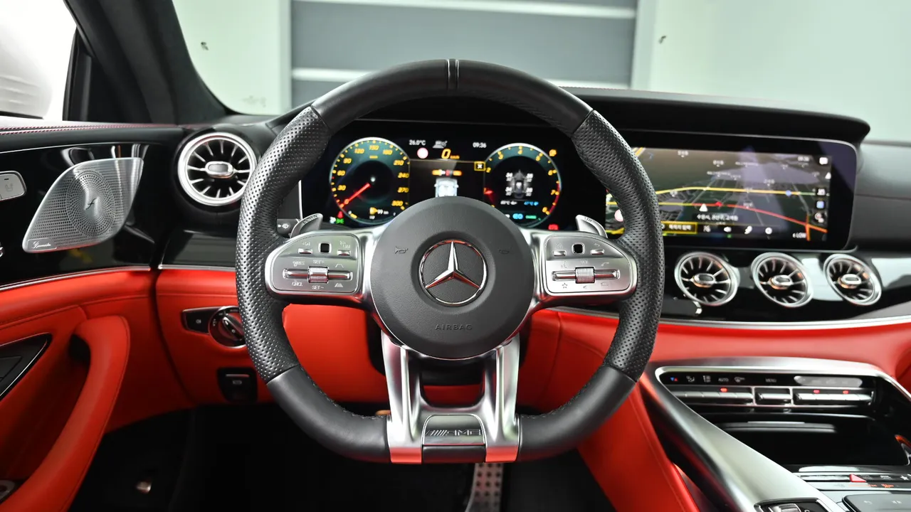 Mercedes-Benz AMG GT — miniaturë 13