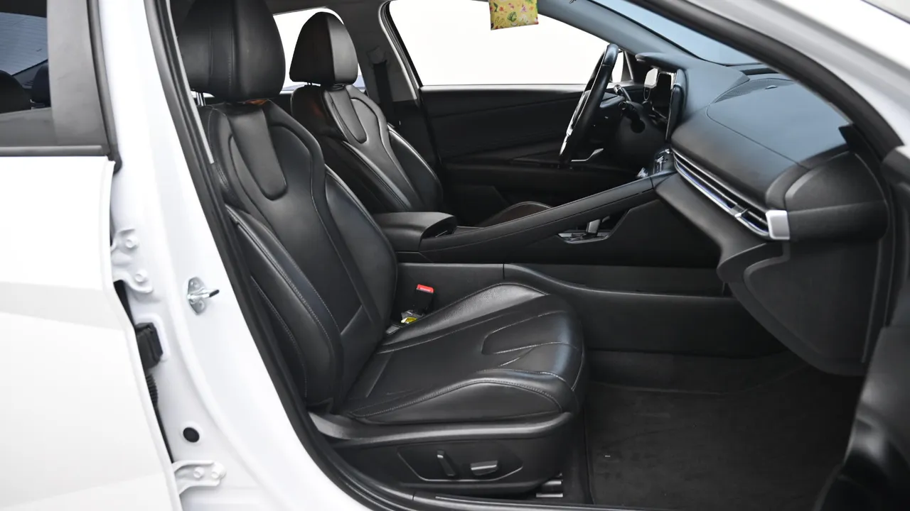 Hyundai Avante — miniaturë 10