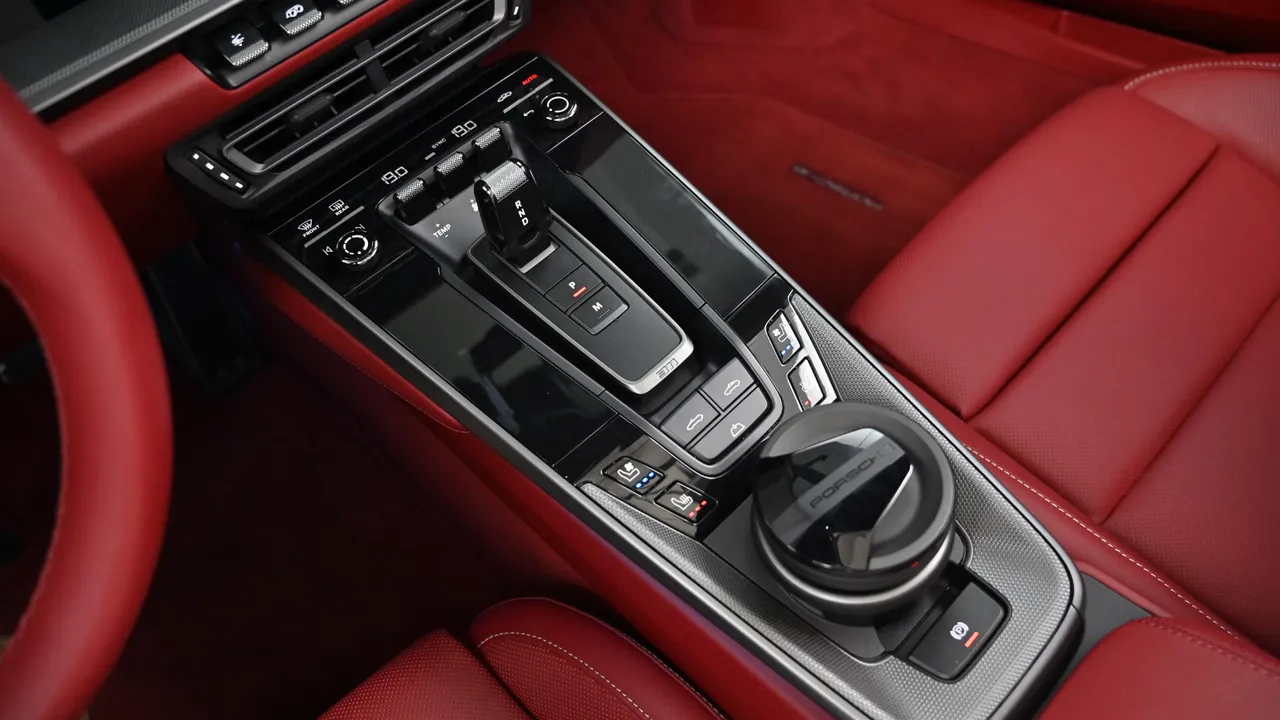 Porsche 911 — miniaturë 9