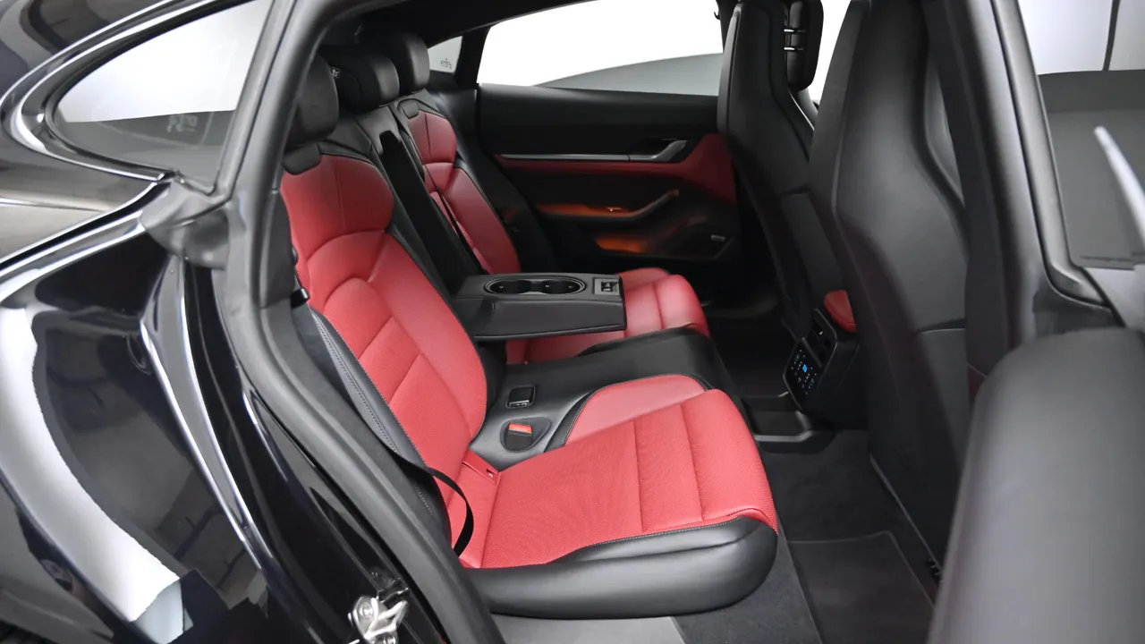 Porsche Taycan — miniaturë 21