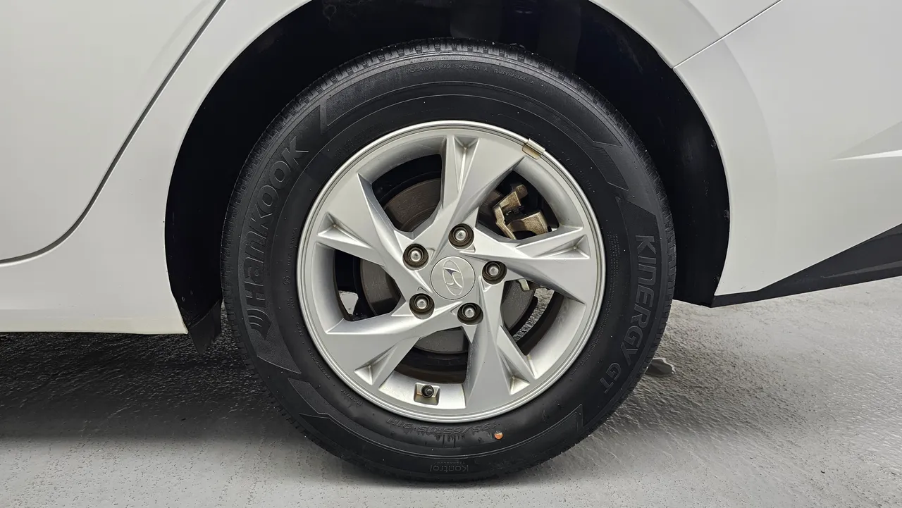 Hyundai Avante — miniaturë 5