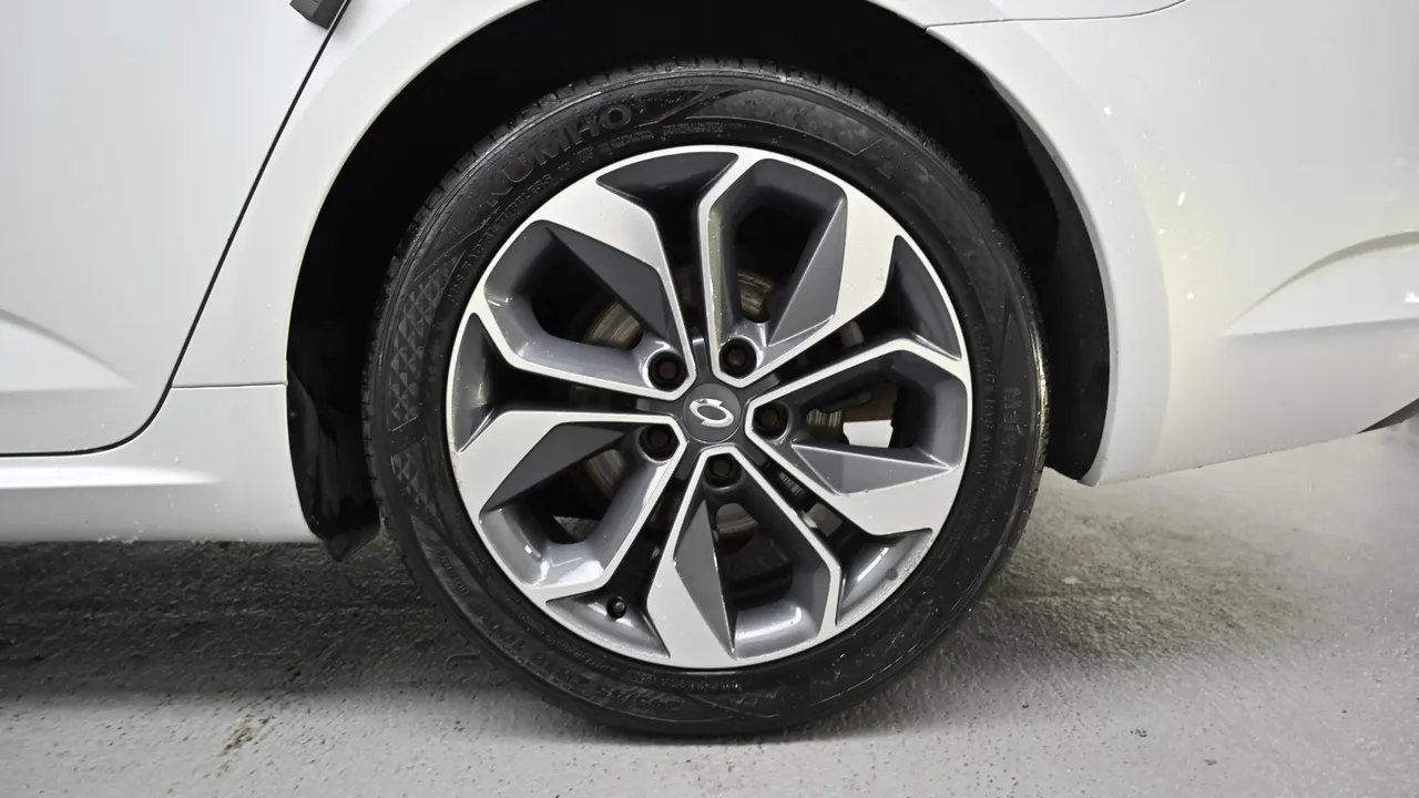 Renault Samsung SM6 — miniaturë 5