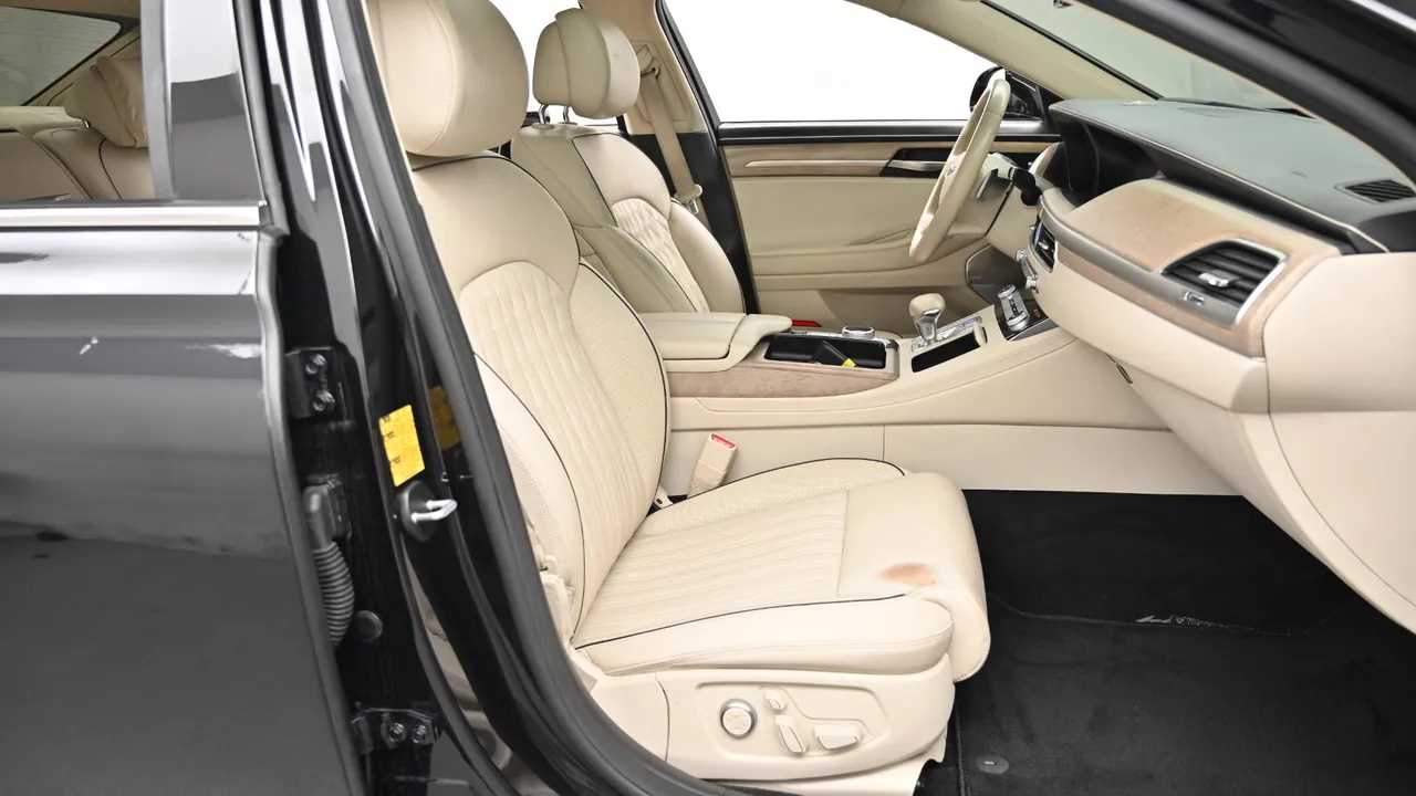 Genesis G90 — miniaturë 10