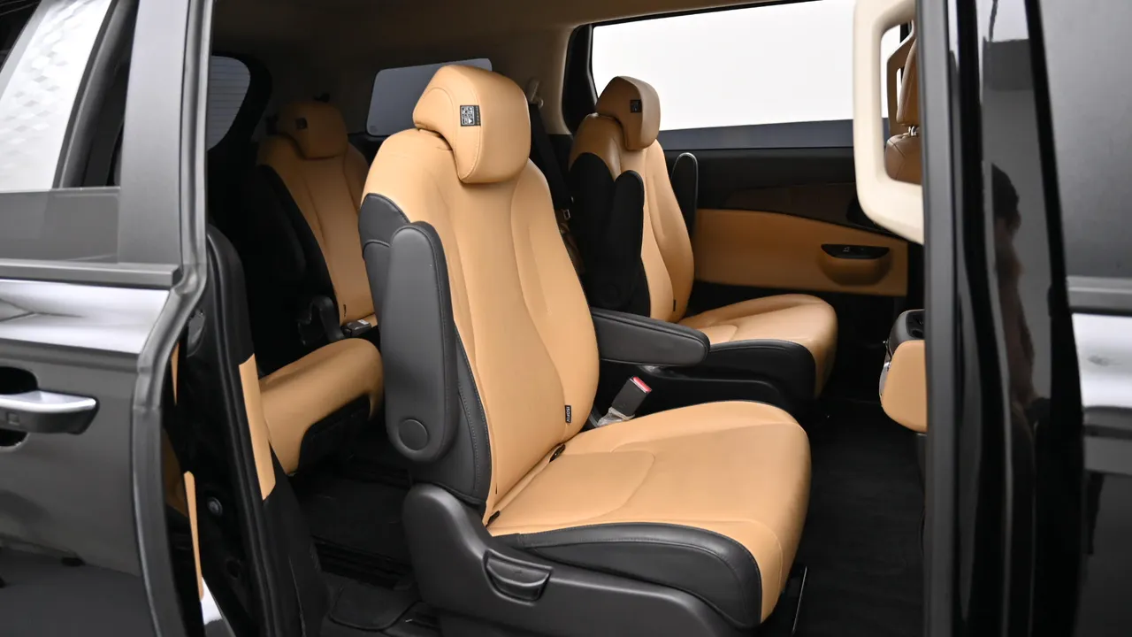 Kia Carnival — miniaturë 12