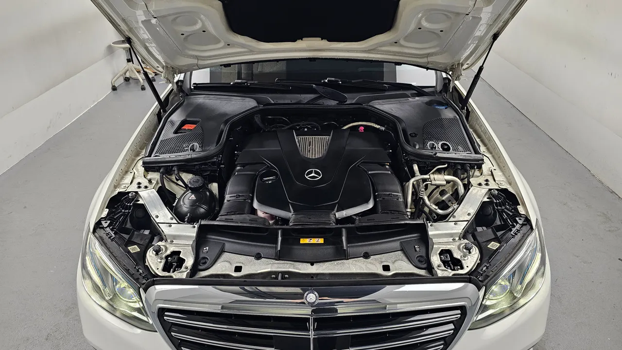 Mercedes-Benz E-klasse — miniaturë 6