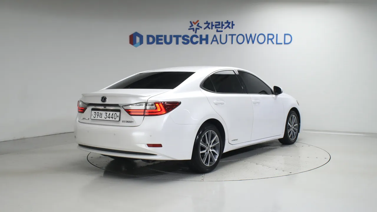 Lexus ES — miniaturë 2