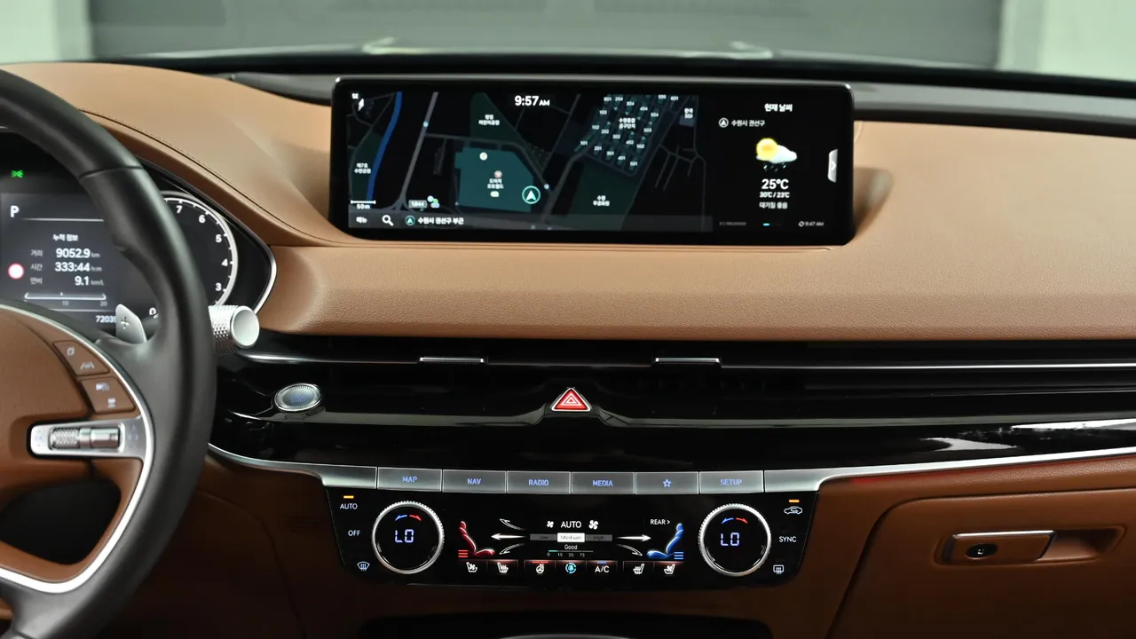 Genesis G80 — miniaturë 14