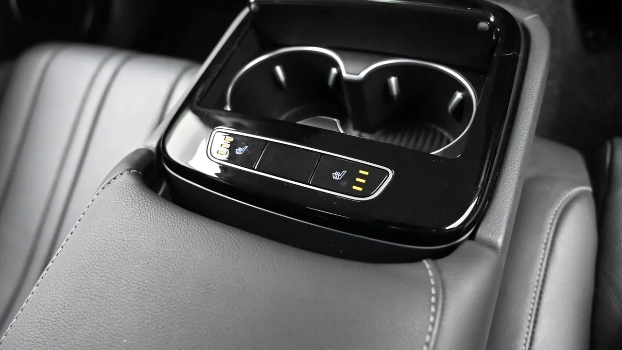Genesis G80 — miniaturë 16