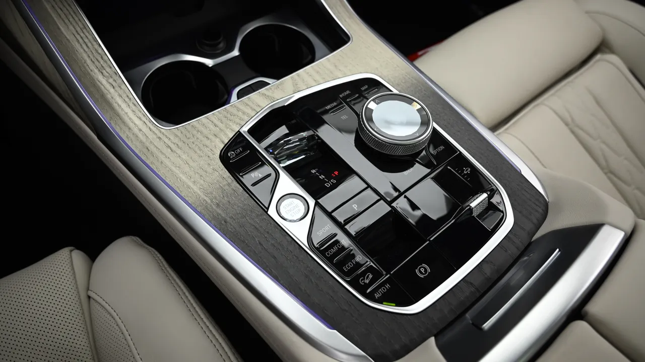 BMW X7 — miniaturë 25