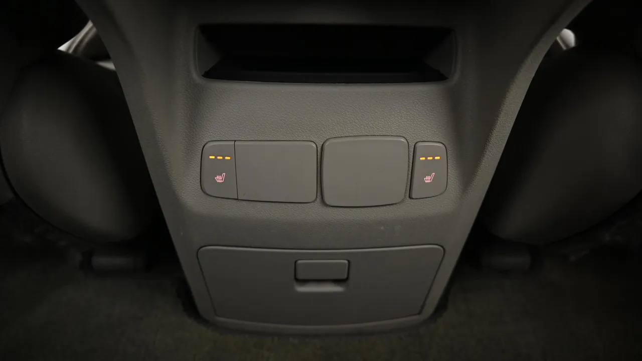 Kia Carnival — miniaturë 34