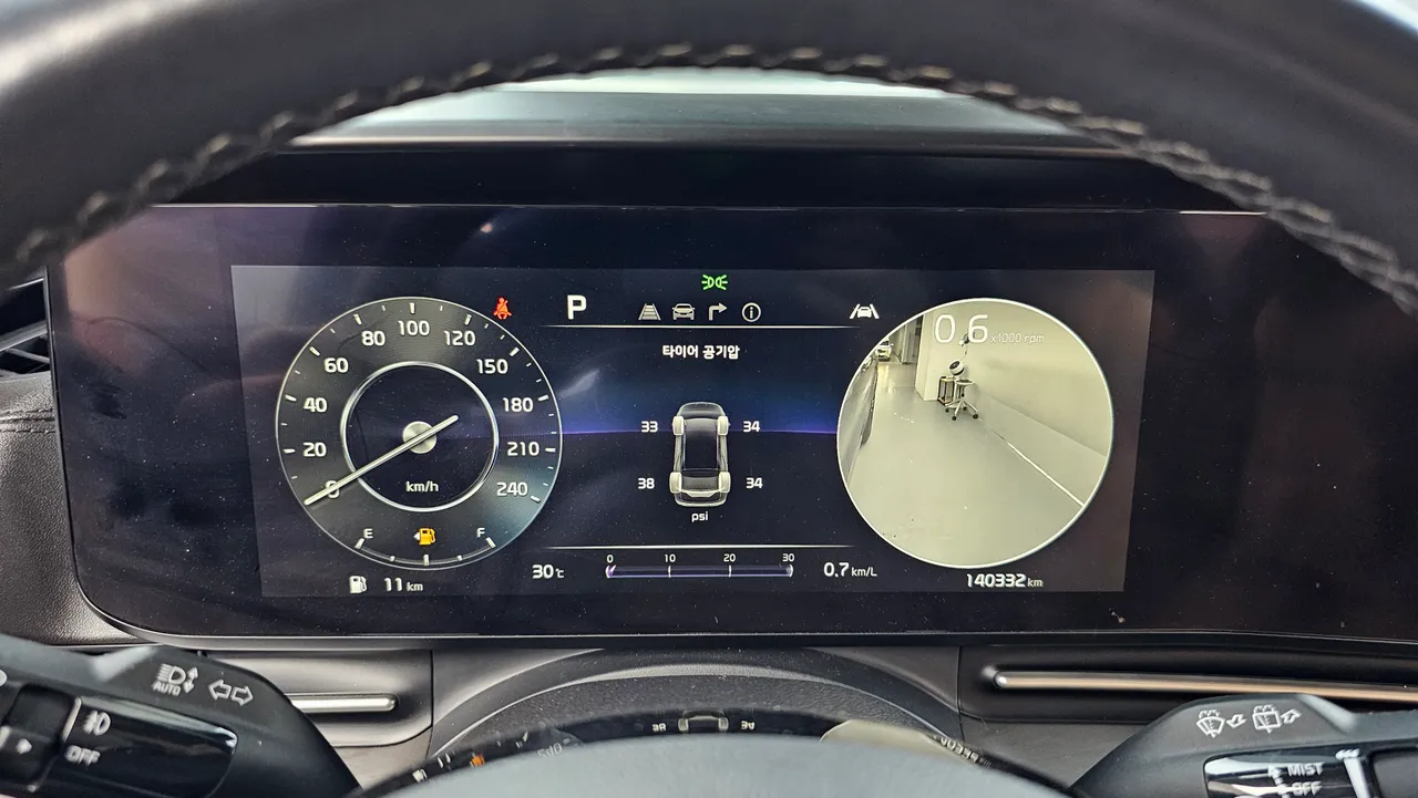 Kia Carnival — miniaturë 8