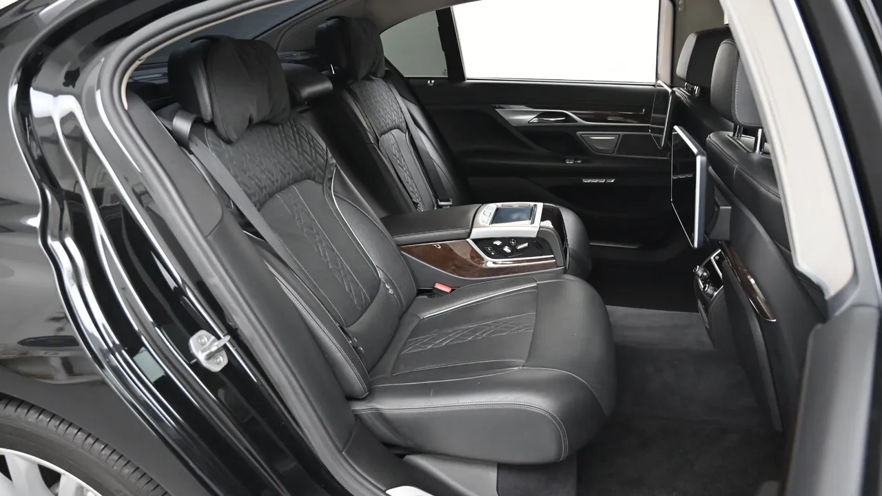 BMW 7er — miniaturë 39