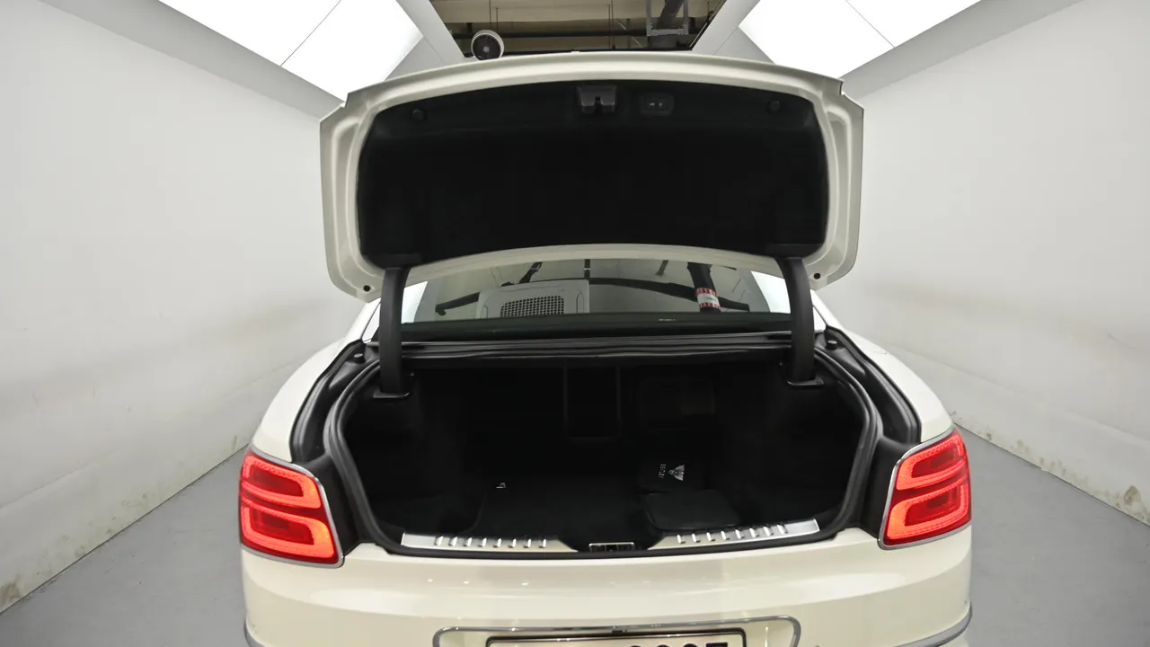 Bentley Flying Spur — miniaturë 28