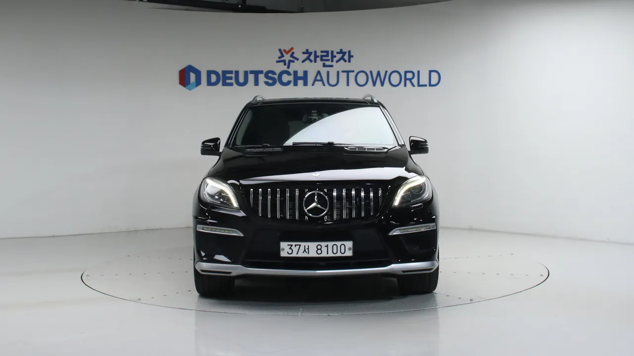 Mercedes M-Class W166 ML63 AMG