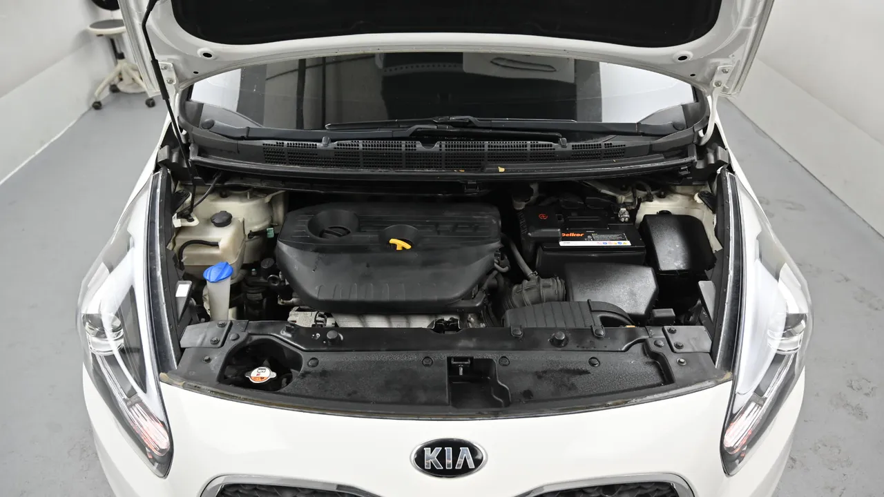 Kia Carens — miniaturë 6