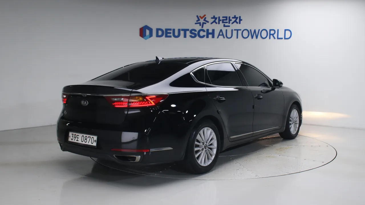 Kia K7 — miniaturë 2