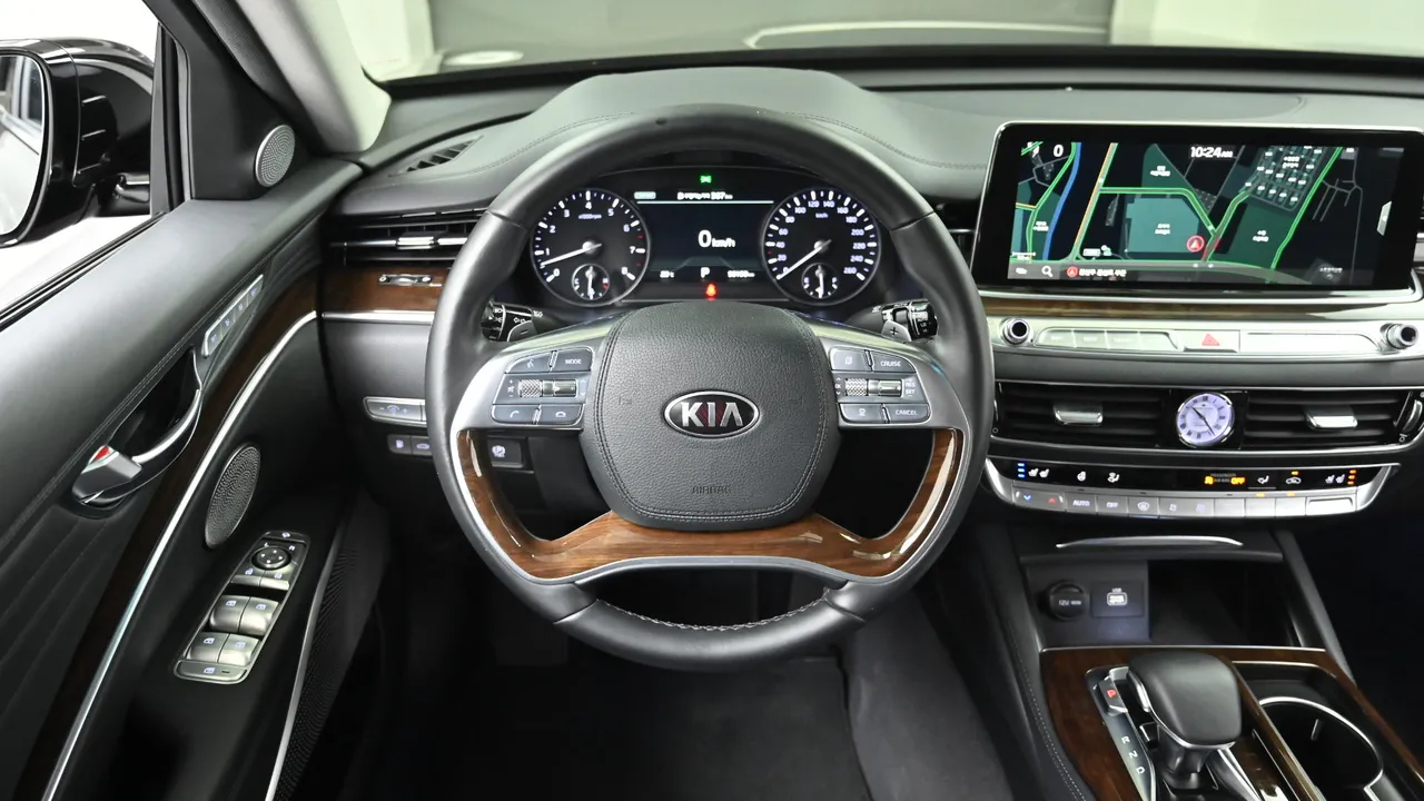 Kia K9 — miniaturë 13