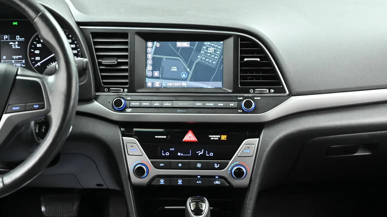 Hyundai Avante — miniaturë 14