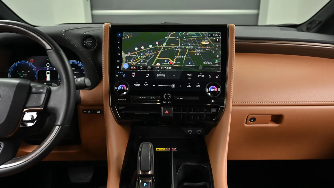 Toyota Alphard — miniaturë 32