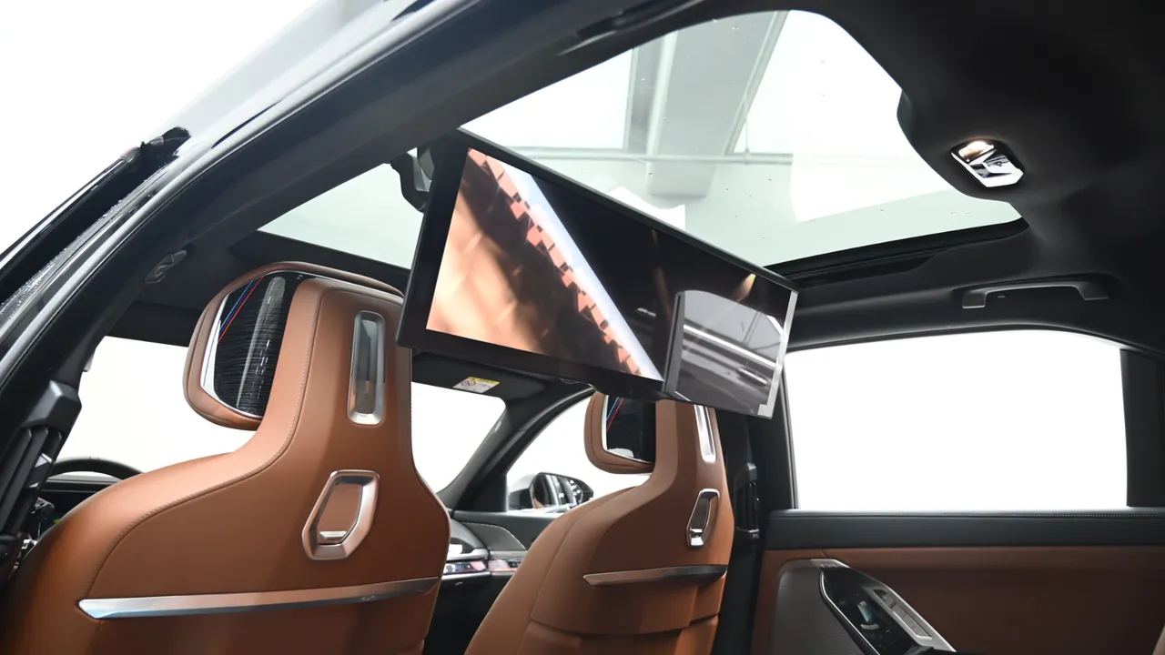 BMW 7er — miniaturë 28